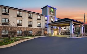 Holiday Inn Express Marshall Mi